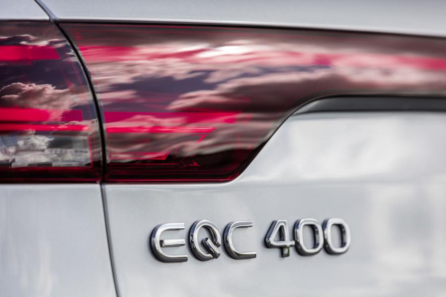 Логотип Mercedes-Benz EQC400 4Matic (N293) 2019 года  (WW) (фото 45 из 202)